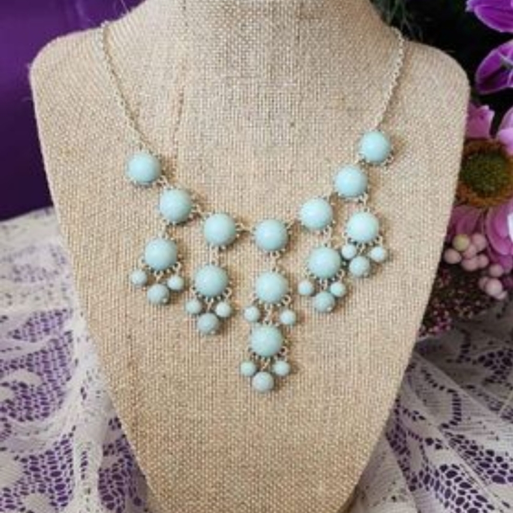 MINT GREEN FASHION NECKLACE
